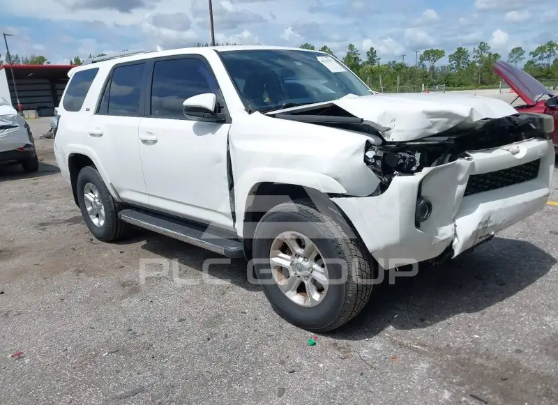 2016 Toyota 4 RUNNER photo