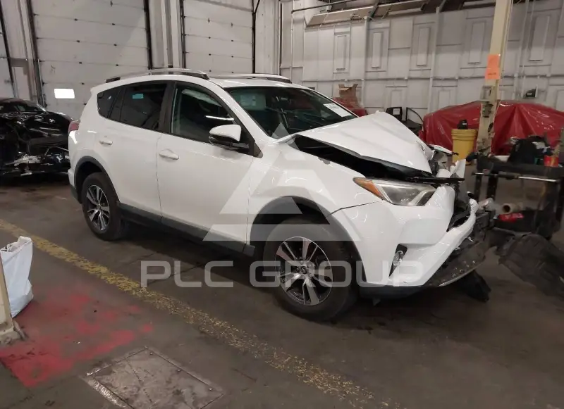 2016 Toyota RAV4 photo