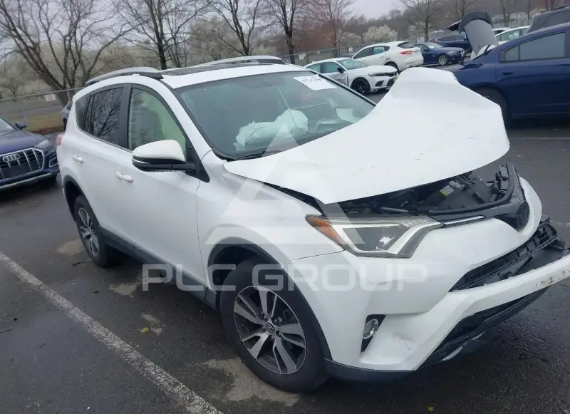 2016 Toyota RAV4 фото