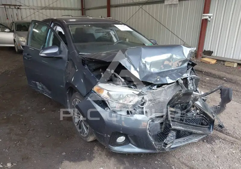 2016 Toyota COROLLA фото