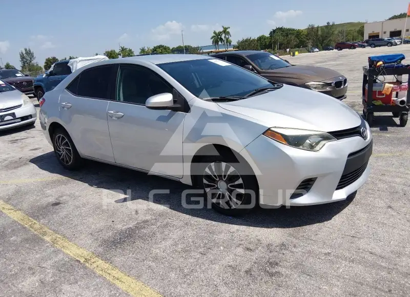 2016 Toyota COROLLA фото