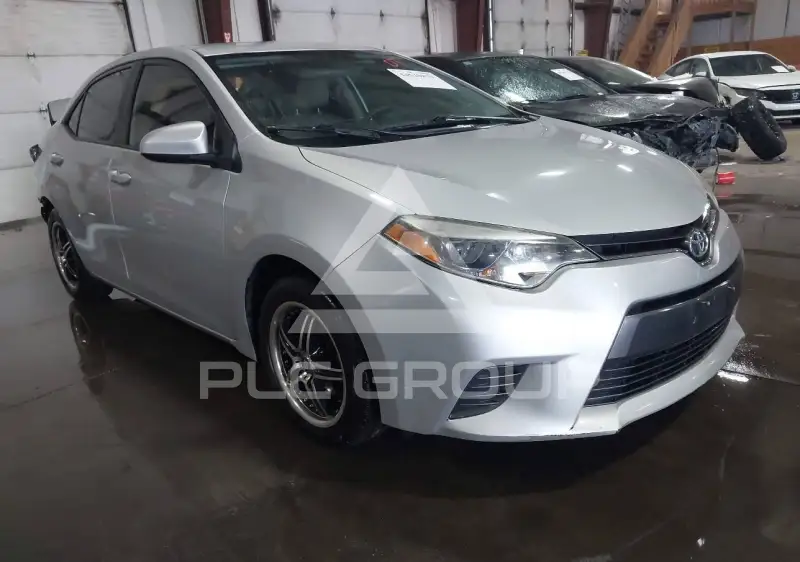 2016 Toyota COROLLA фото