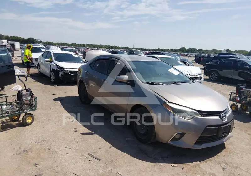 2016 Toyota COROLLA фото