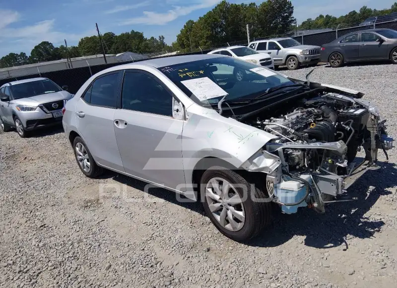 2016 Toyota COROLLA фото