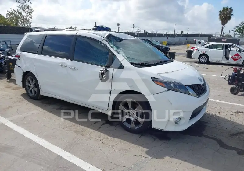 2016 Toyota SIENNA фото