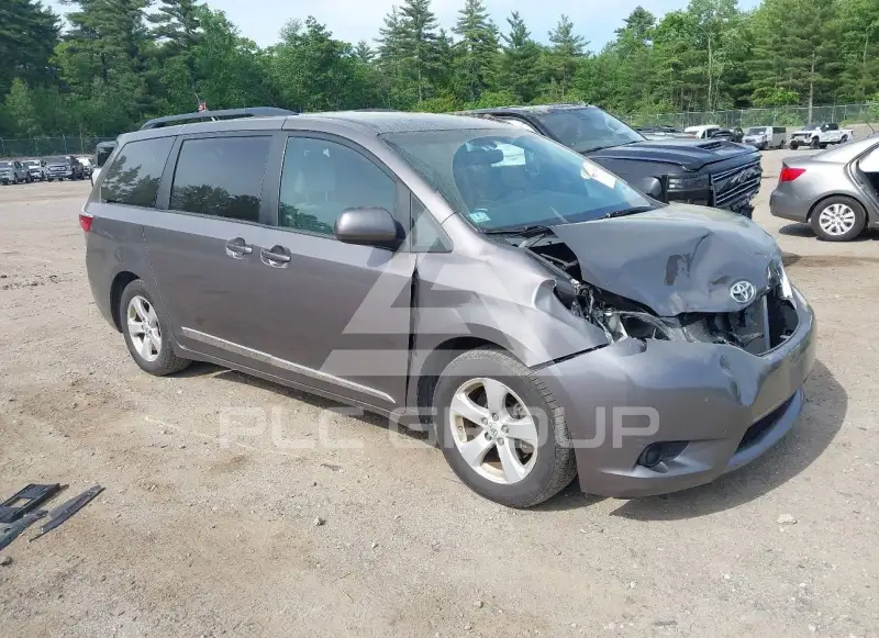 2016 Toyota SIENNA фото