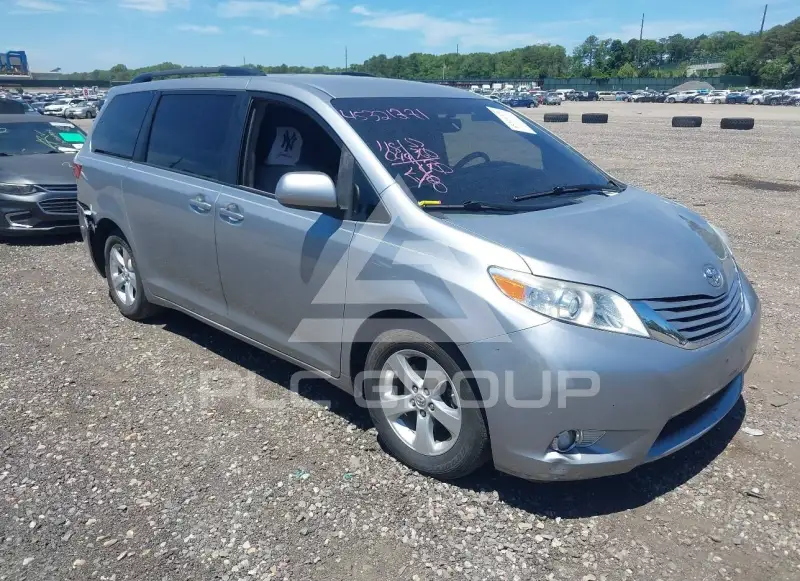 2016 Toyota SIENNA фото