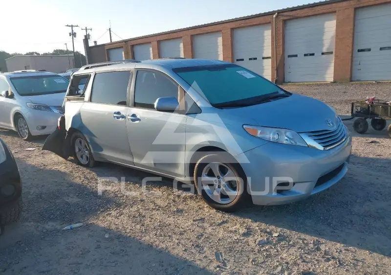 2016 Toyota SIENNA фото