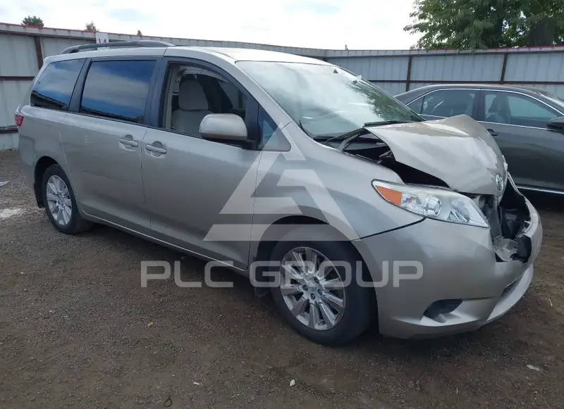 2016 Toyota SIENNA фото