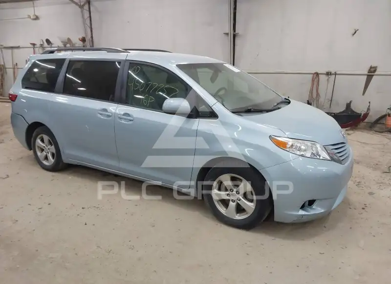 2016 Toyota SIENNA фото