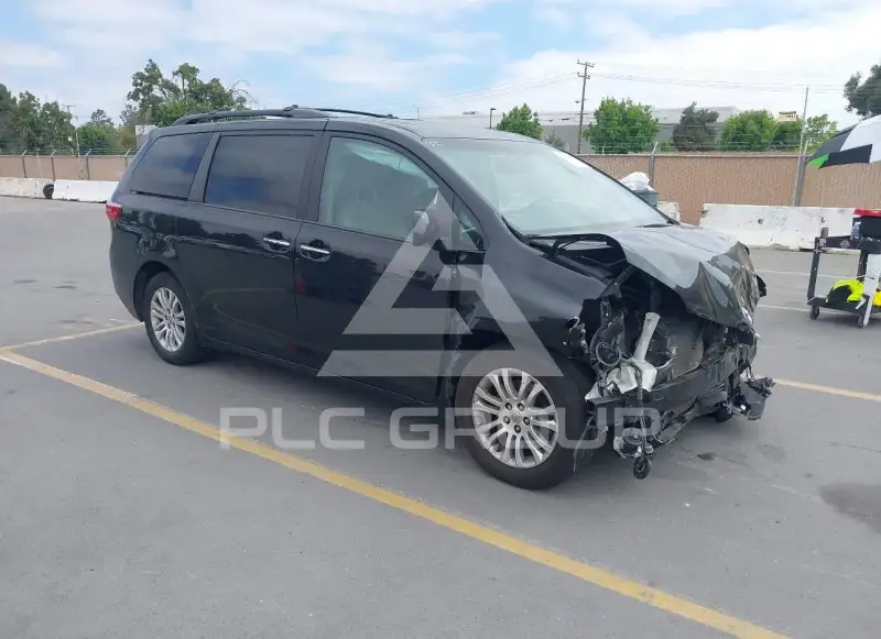 2016 Toyota SIENNA photo