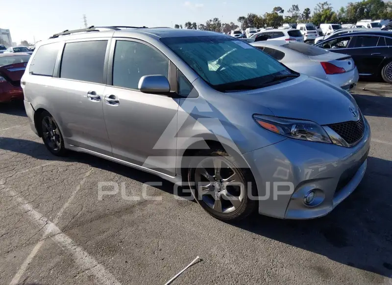 2016 Toyota SIENNA photo