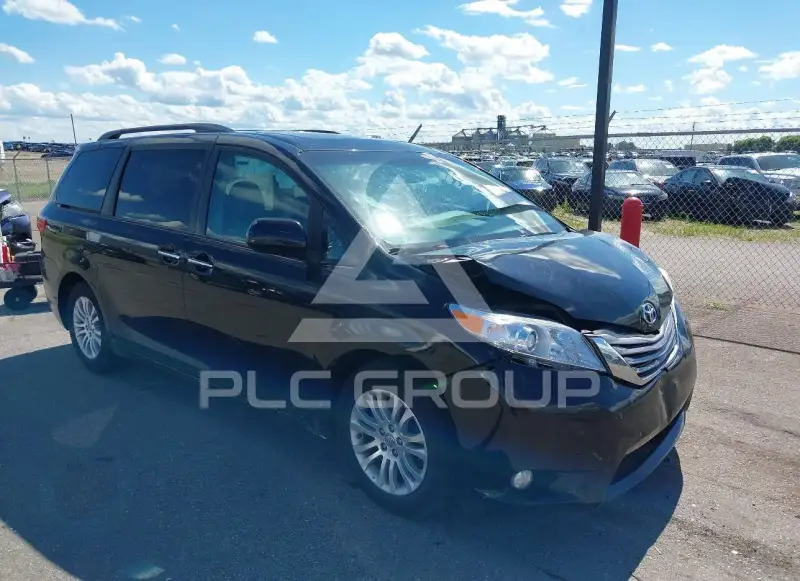 2016 Toyota SIENNA photo