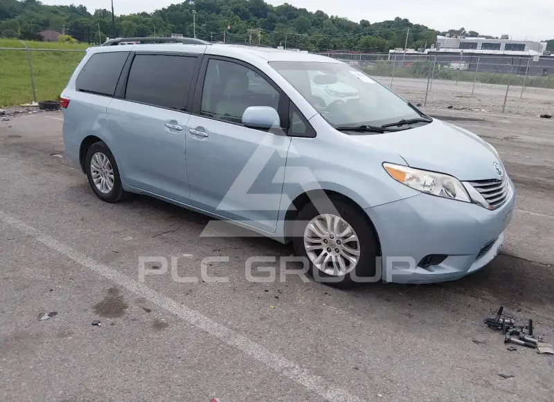 2016 Toyota SIENNA фото