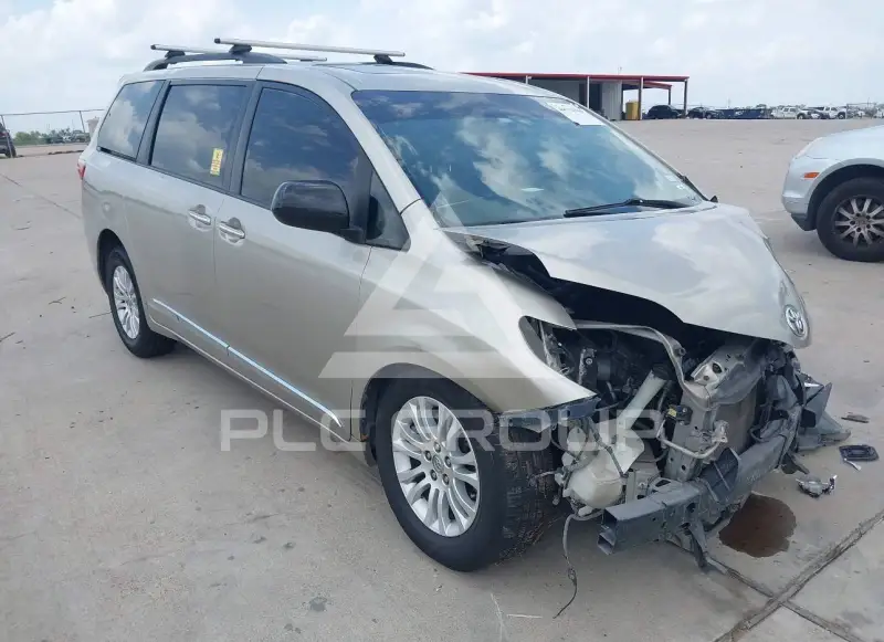 2016 Toyota SIENNA фото