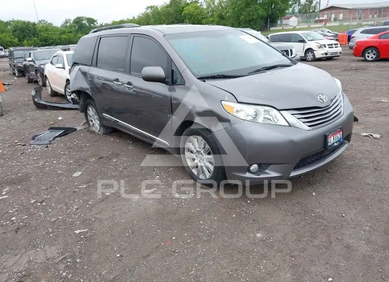 2016 Toyota SIENNA фото
