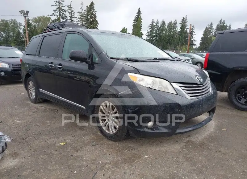 2016 Toyota SIENNA фото