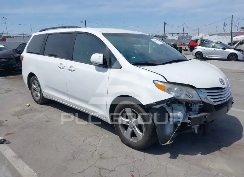 2016 Toyota SIENNA фото