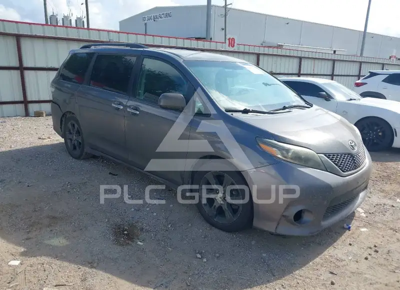 2016 Toyota SIENNA фото