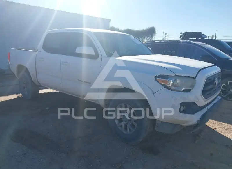 2016 Toyota TACOMA photo
