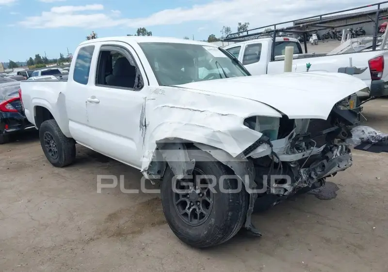 2016 Toyota TACOMA photo
