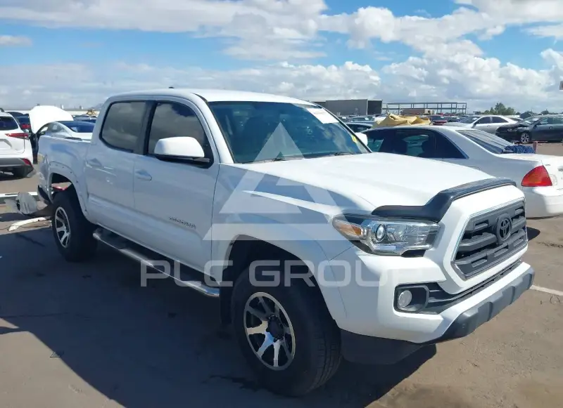 2016 Toyota TACOMA photo