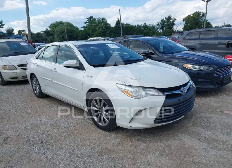 2016 Toyota CAMRY фото