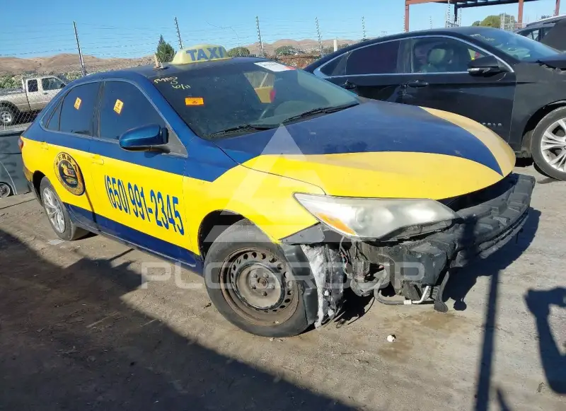 2016 Toyota CAMRY фото