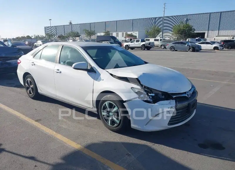 2016 Toyota CAMRY фото