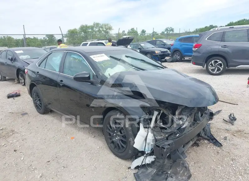 2016 Toyota CAMRY photo