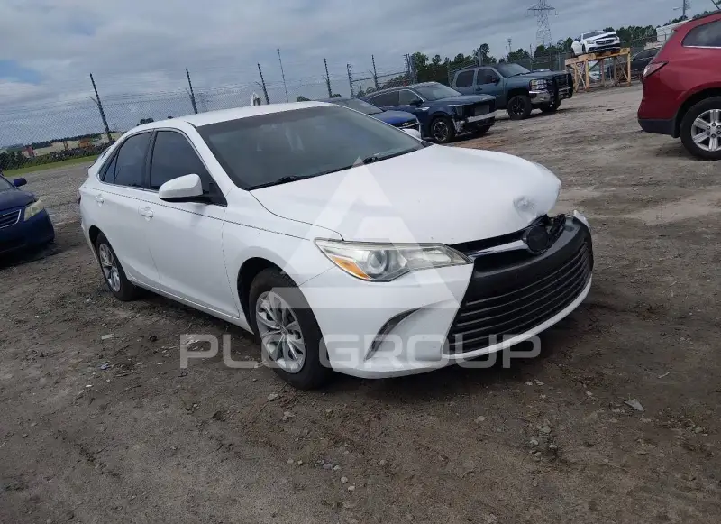 2016 Toyota CAMRY фото