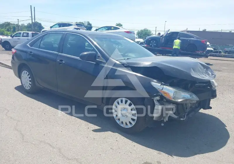 2016 Toyota CAMRY фото