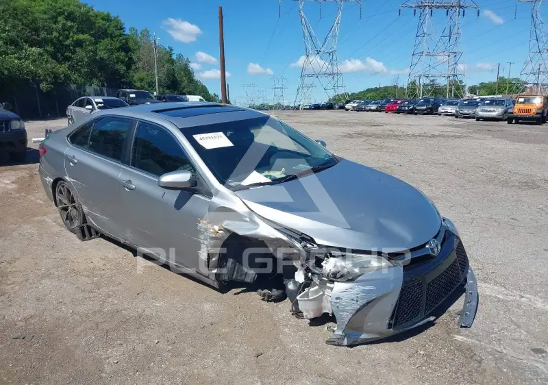 2016 Toyota CAMRY фото