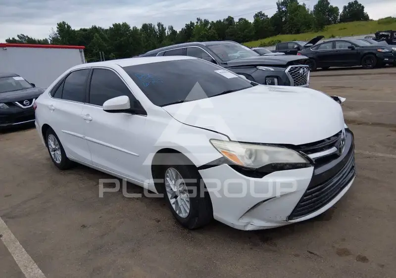 2016 Toyota CAMRY фото