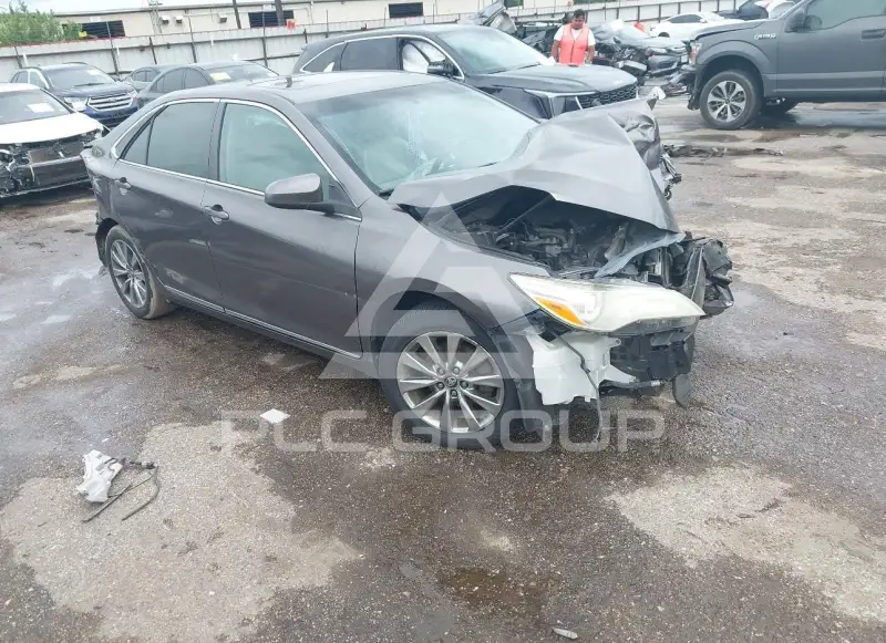 2016 Toyota CAMRY photo
