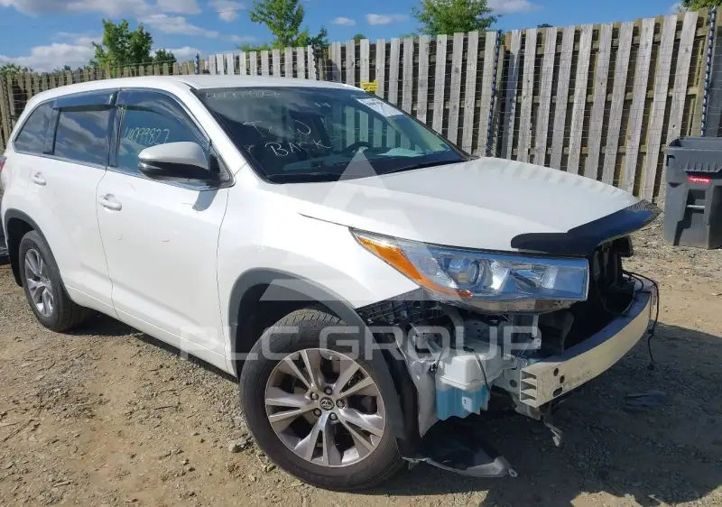 2016 Toyota Highlander photo