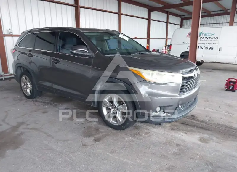 2016 Toyota Highlander photo