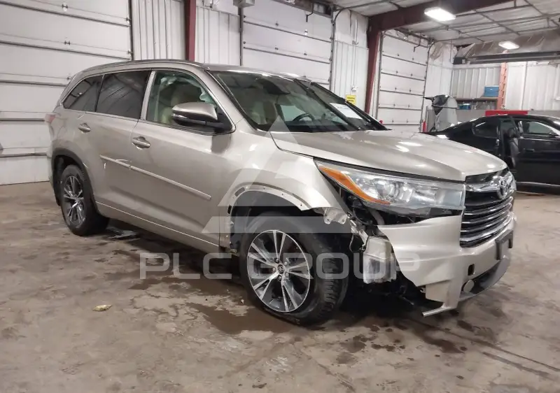 2016 Toyota Highlander фото
