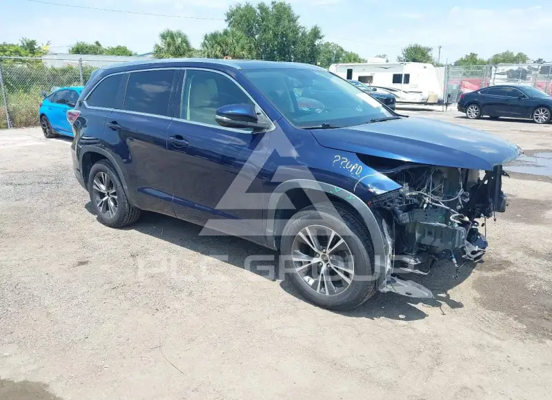 2016 Toyota Highlander фото