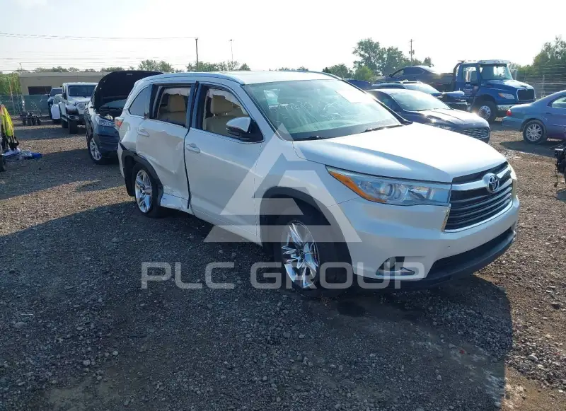 2016 Toyota Highlander photo