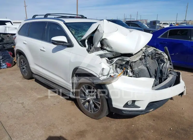 2016 Toyota Highlander фото