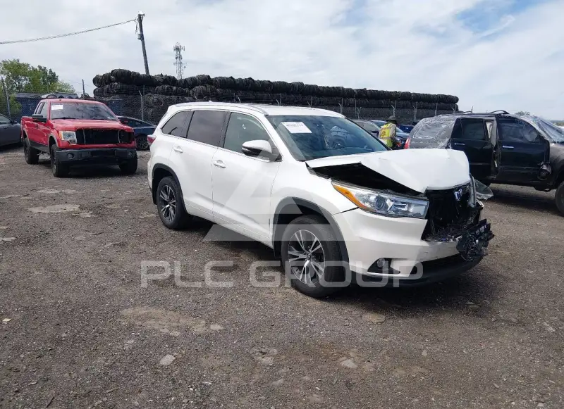 2016 Toyota Highlander фото