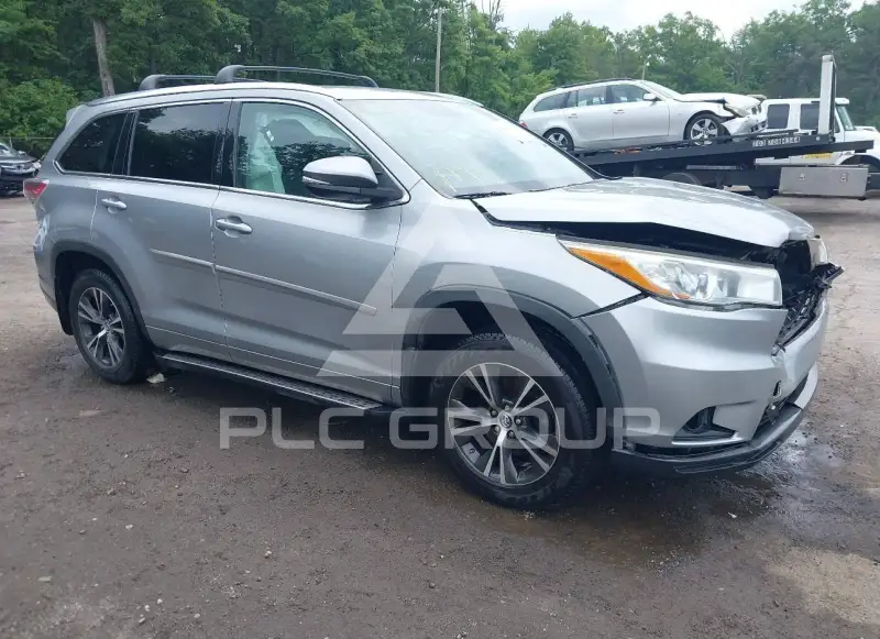 2016 Toyota Highlander фото