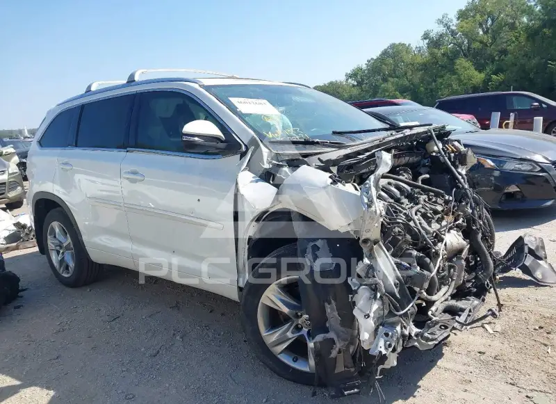 2016 Toyota Highlander photo