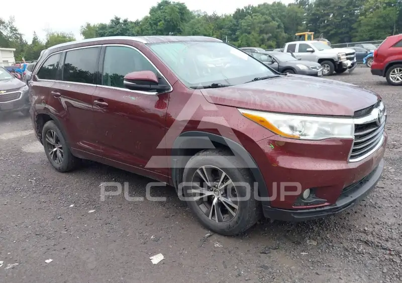 2016 Toyota Highlander photo