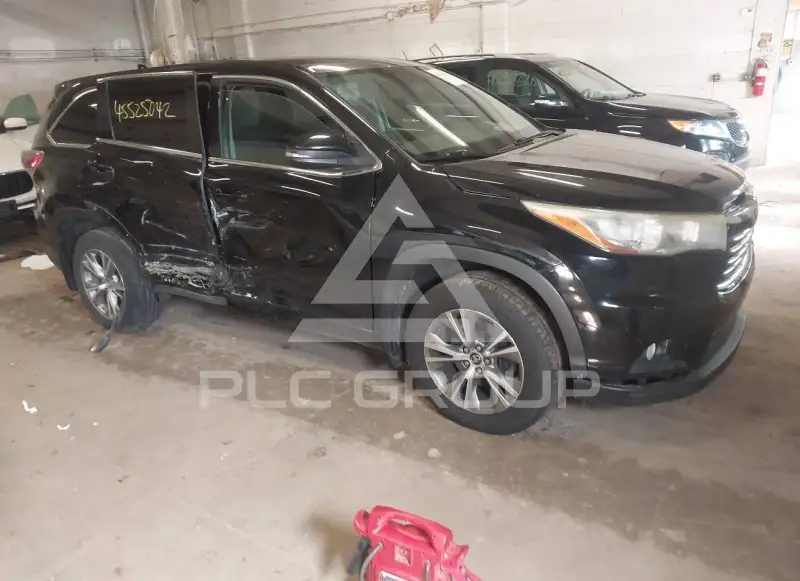 2016 Toyota Highlander photo