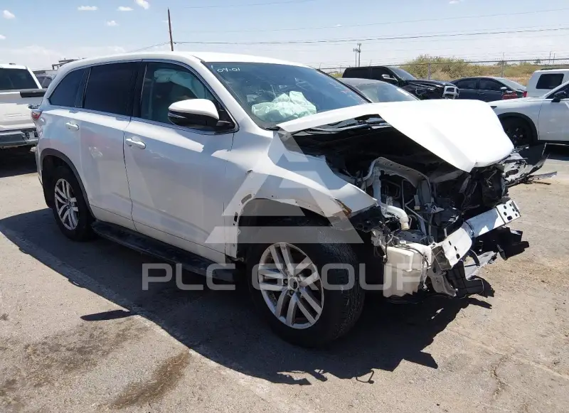 2016 Toyota Highlander photo