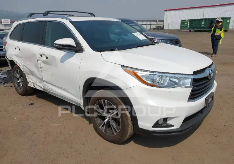 2016 Toyota Highlander фото