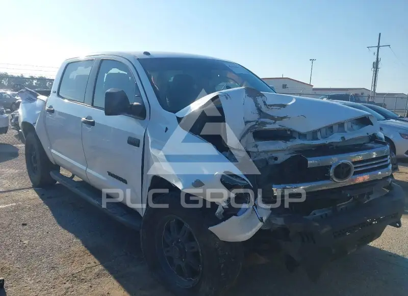 2016 Toyota TUNDRA photo