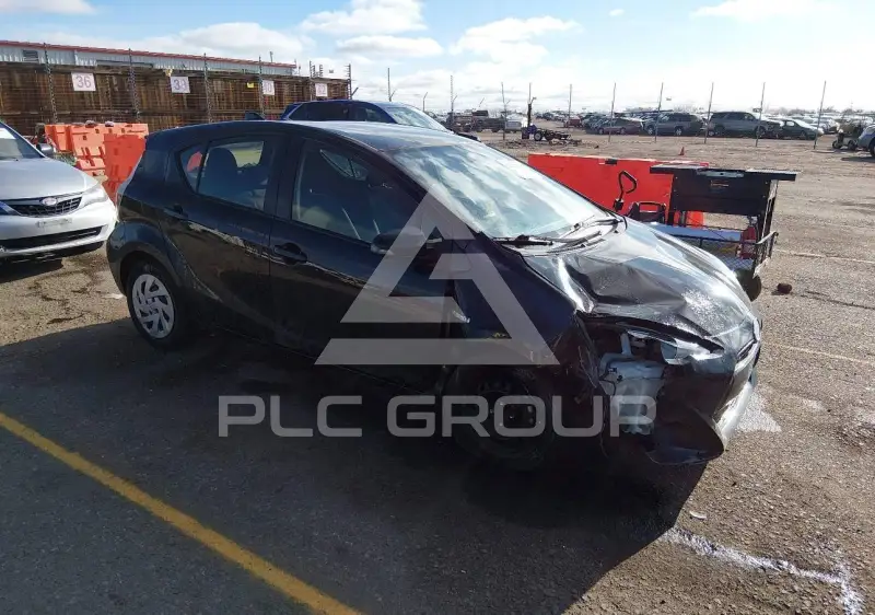 2016 Toyota PRIUS фото